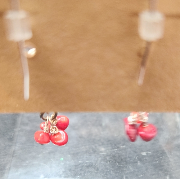 Hand Crafted Carnelian & Coral Beaded Dangle Earrings - Picture 2 of 3